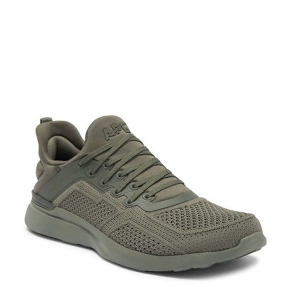 APL Shoes - NIB APL Techloom Tracer in Fatigue Size 6